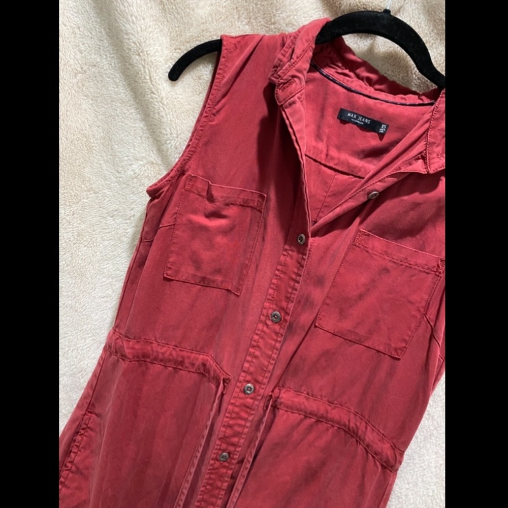 Super cute and casual button up dress